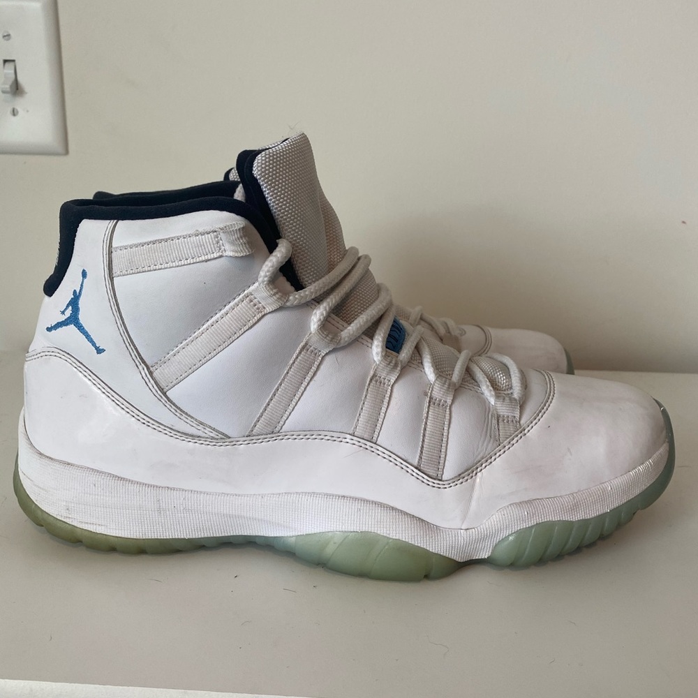 Jordan 11 Retro - Columbia Blue